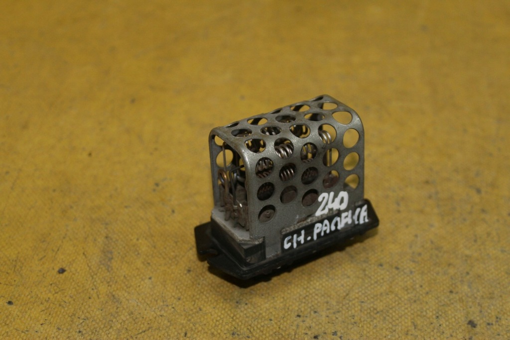 фото №1, Резистор резистор 04885583ac pacifica i