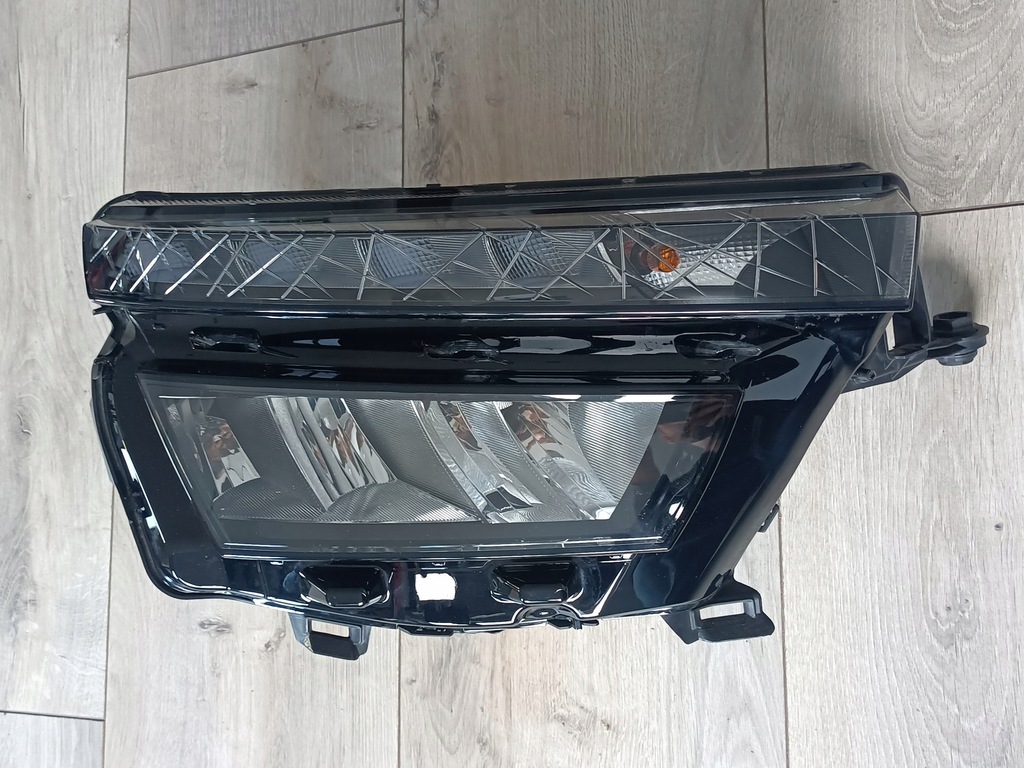 фото №11, Skoda kamiq лампа передняя перед full led правая 658941016 oryg