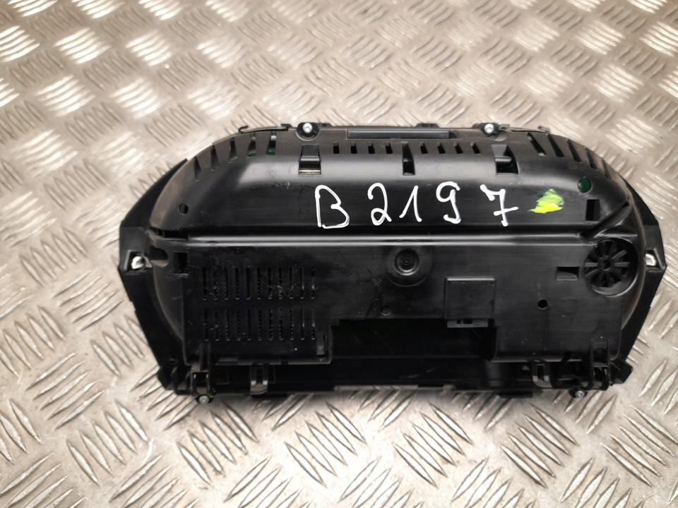 Приборная панель приборная bmw 2 active tourer 2016 км/ч автоматическая коробка передач biegó Недорого