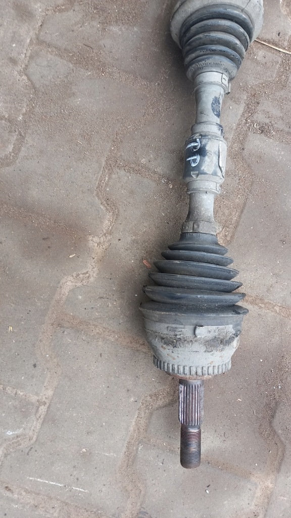 фото №2, Приводной вал правая перед volvo v40 03r hb 1.9d