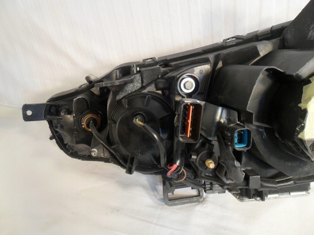 фото №16, Лампа правый перед фара ксенон eu mitsubishi outlander ii lift