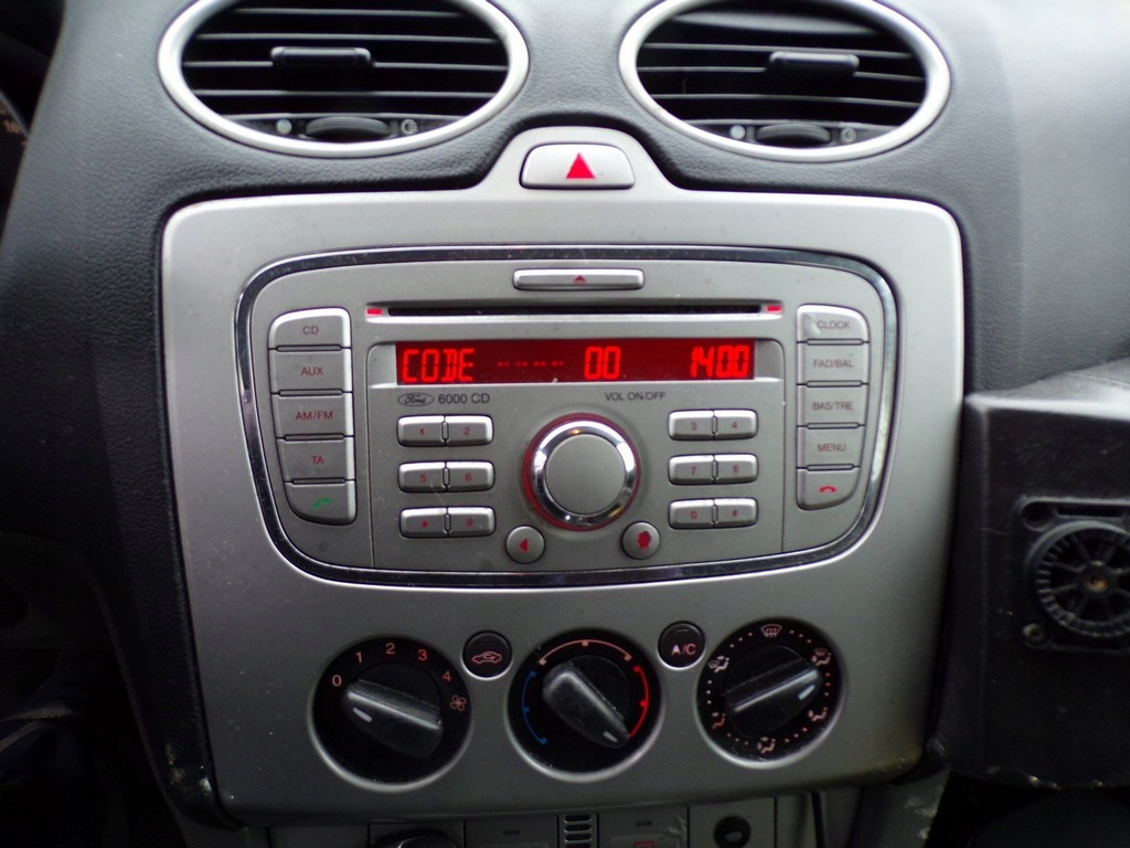 фото №2, Радио радиопроигрыватель 6000cd 8m5t-18c815-ab ford focus mk2 lift 04-08