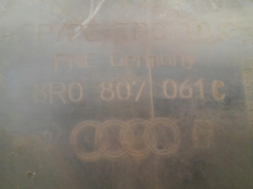 Купить Audi q5 08-16 спойлер накладка бампера перед 8r0807061