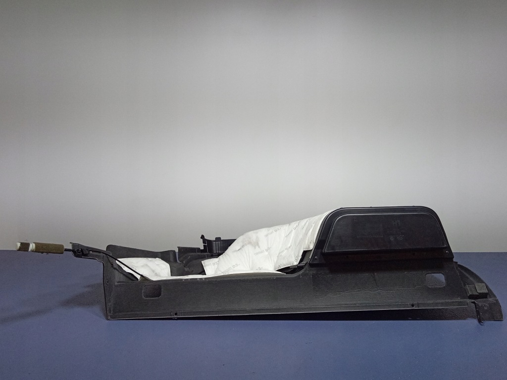 фото №3, Hyundai i40 kombi обивка багажника левая