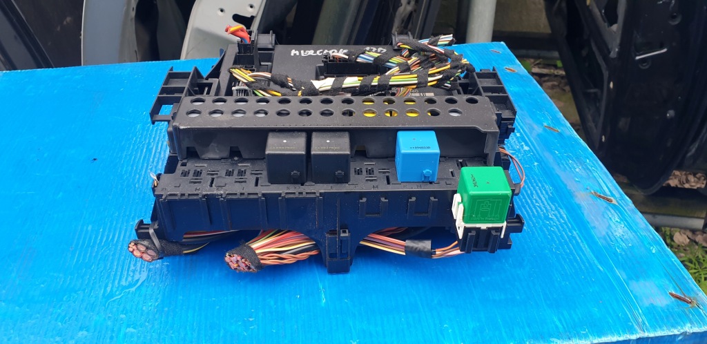 Mercedes w245 w169 модуль блок керування sam коробка запобіжників 1699001600 Зі Шроту