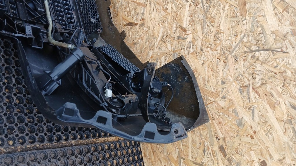 фото №11, Audi q7 4l бампер перед lc9x противотуманная фара pdc sprysk