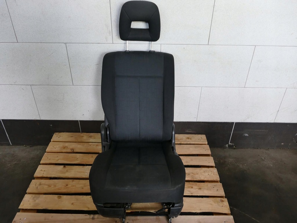 фото №1, Mazda mpv ii lift сиденье левый задняя задний iii 3 ряд