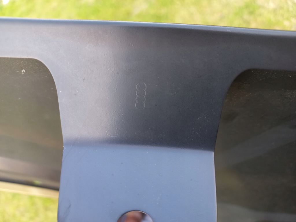 Audi q7 2 4m крыло  передний левое  перед 15-24 Оригинал