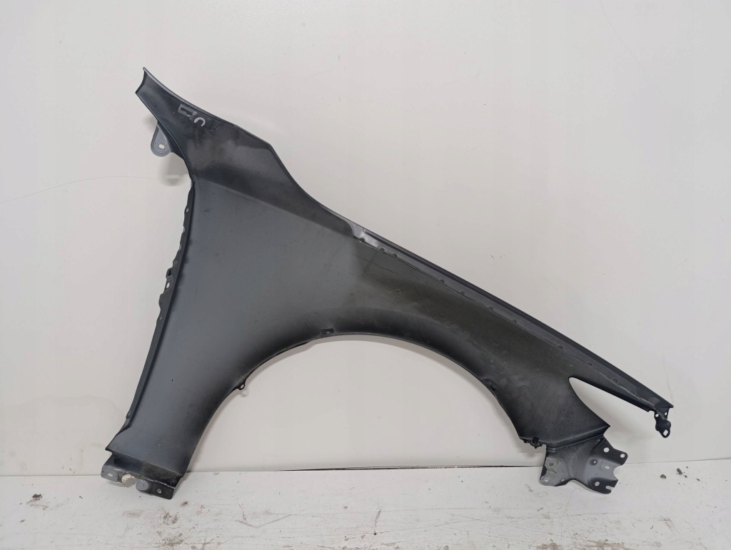 Крыло  левое  перед mazda 3 3 iv 19- Доставка