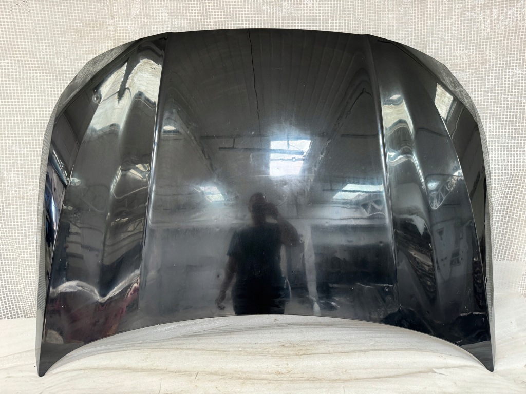 Купити Bmw f40 капот