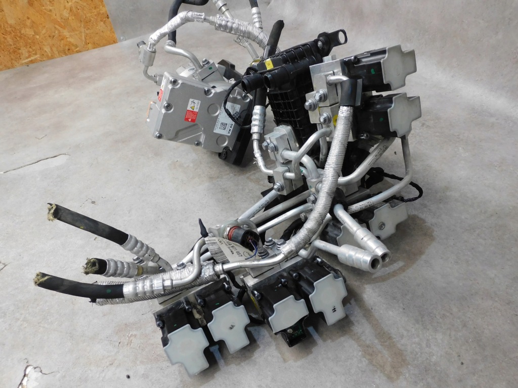 фото №9, Насос кондиціонера volkswagen id3 id4 id.3 audi q4 89a демонтаж