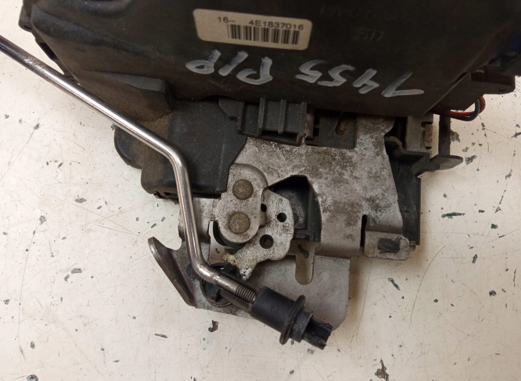 фото №4, Замок правий перед двері audi a3