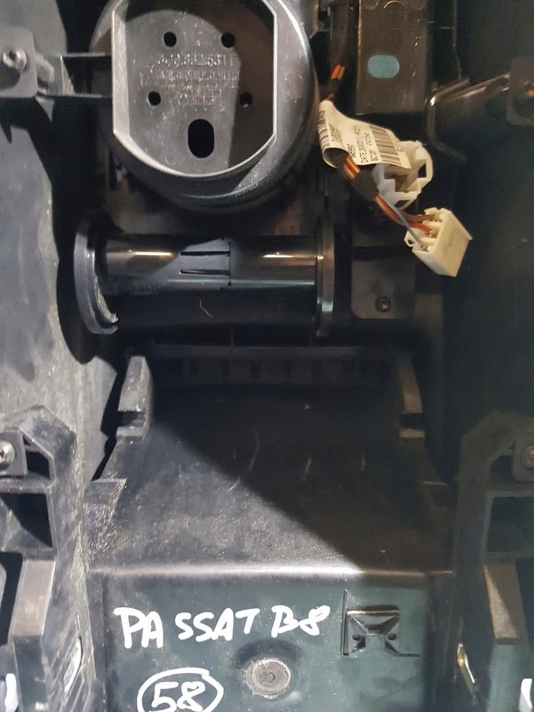 фото №8, Тунель середній підлокітник vw passat b8