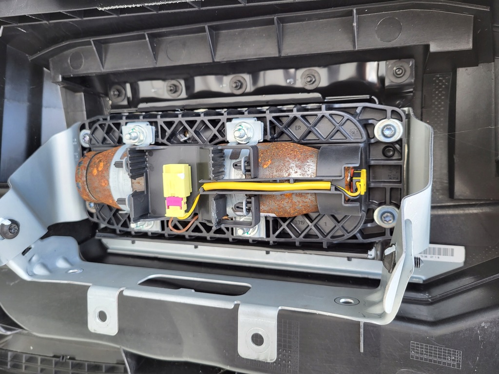 фото №15, Vw golf v 5 jetta iii 07r приборная панель консоль приборная панель приборная air bag подушка