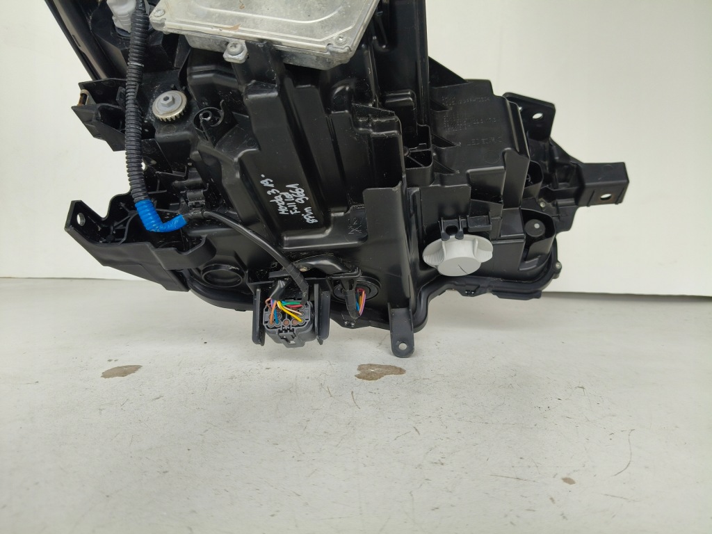 Фара ліва фара mazda 3 19- full led 8 pin Недорого