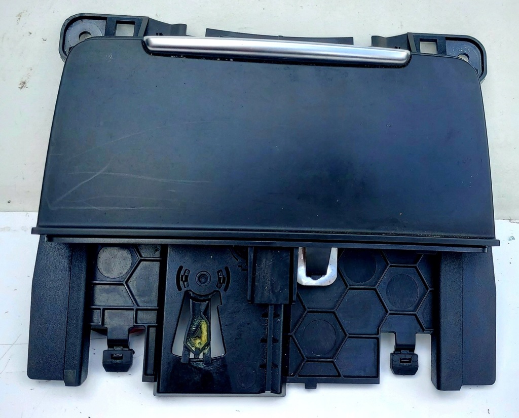 фото №1, Пепельница audi a5 8t lift 8k0857951c
