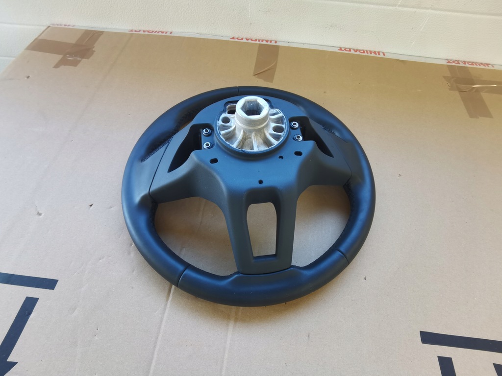 фото №11, Jaguar f-pace - воздуховод кожаный idealna