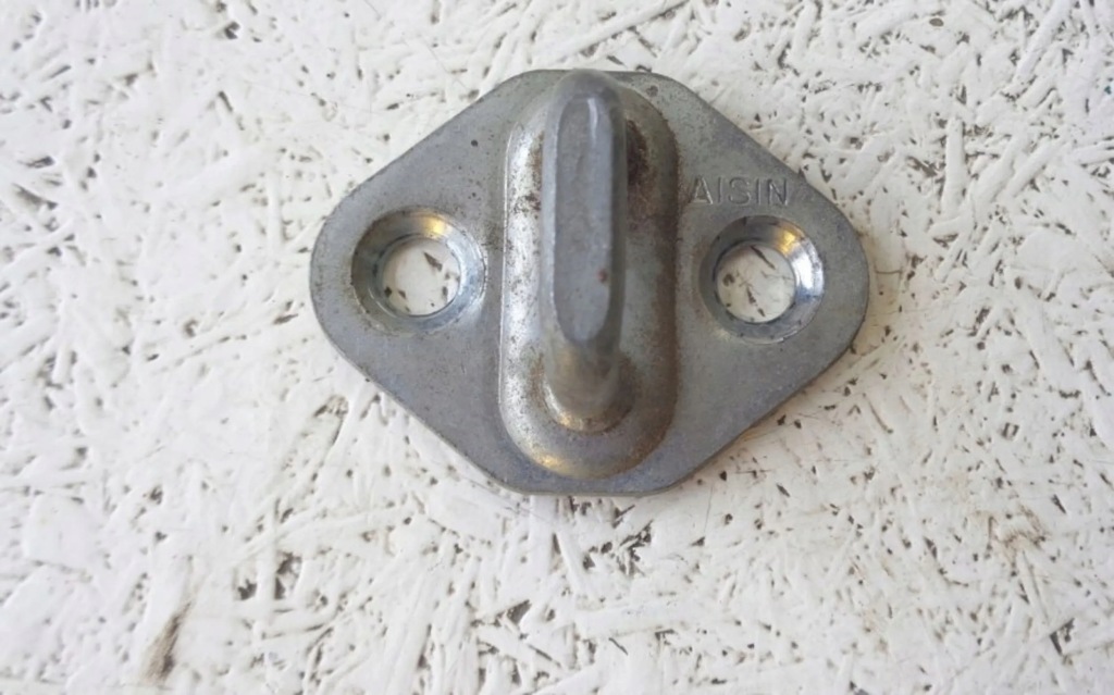 фото №1, Засувка замка двері перед toyota land cruiser lj 70