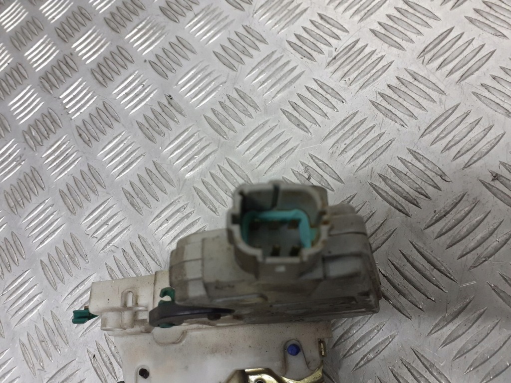 фото №4, Замок двері правий перед nissan primera p11