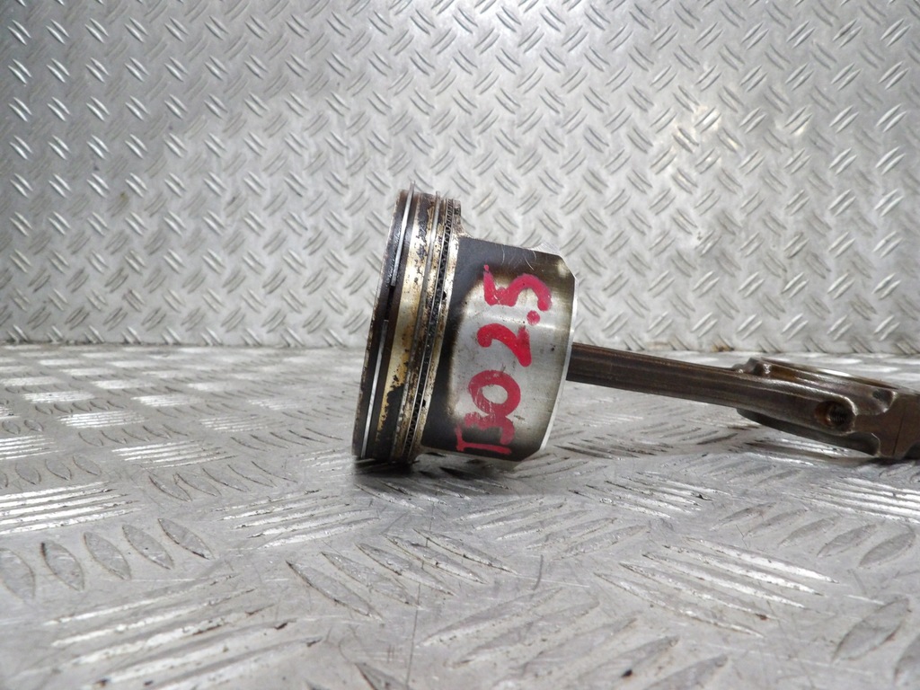 фото №10, Nissan x-trail t30 2.5 qr25 поршень шатун