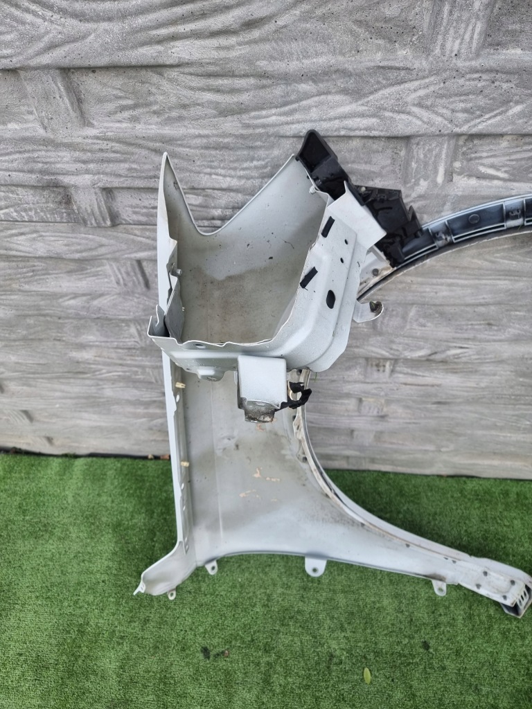 Audi q7 4m крыло  комплектный  левое  перед цвет ls9r Цена