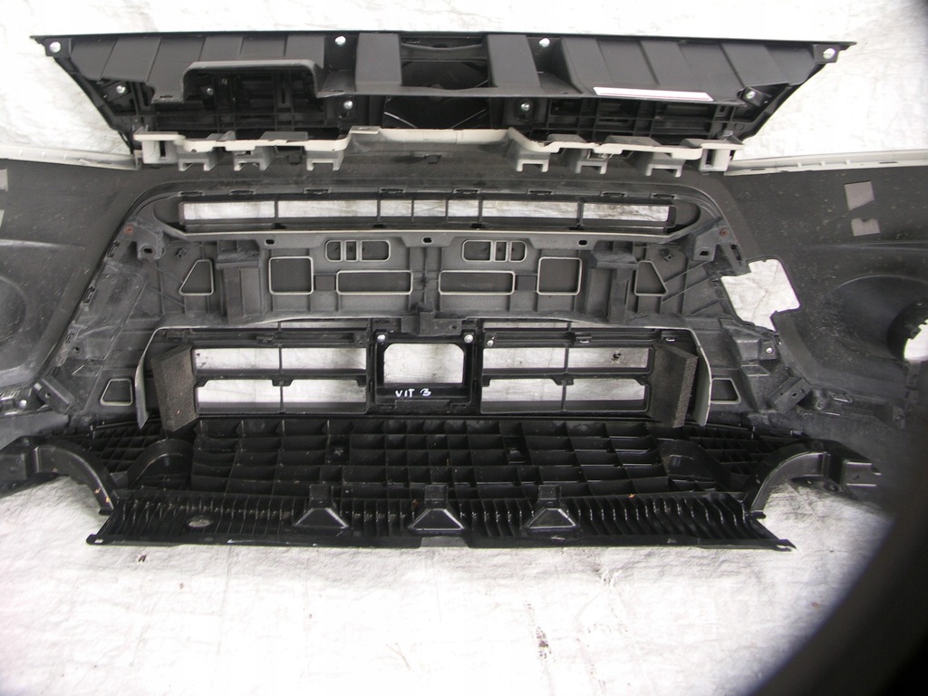 фото №9, Suzuki vitara iii lift 18 + бампер перед передний решётка радиатора