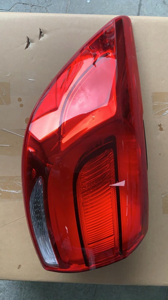 фото №1, Kia sportage 2015- lift лампа задняя левая кузовная