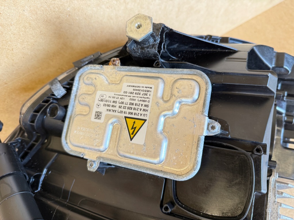 Фара левая перед led ils 2188202159 mercedes cls w218 Киев