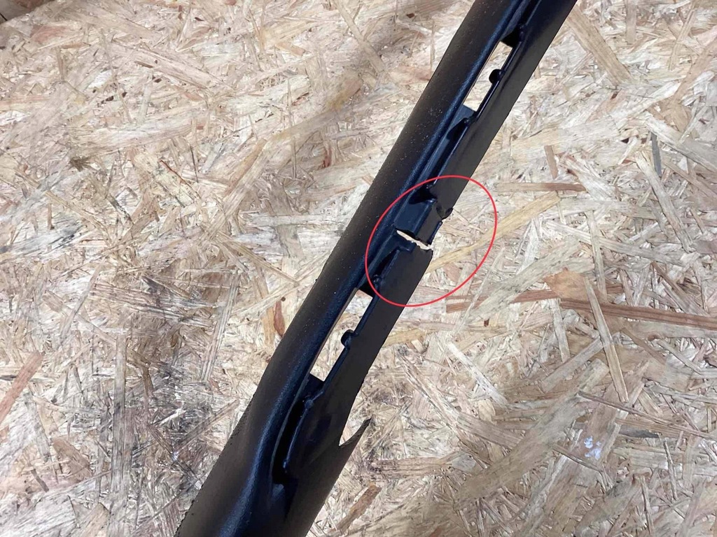 фото №11, Porsche taycan turbo / sport design спойлер бампера перед 9j1807541a