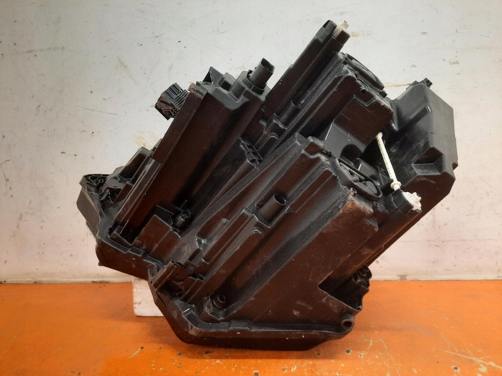 фото №11, Skoda kodiaq ii 24- лампа правая перед фара правый 57h941036a