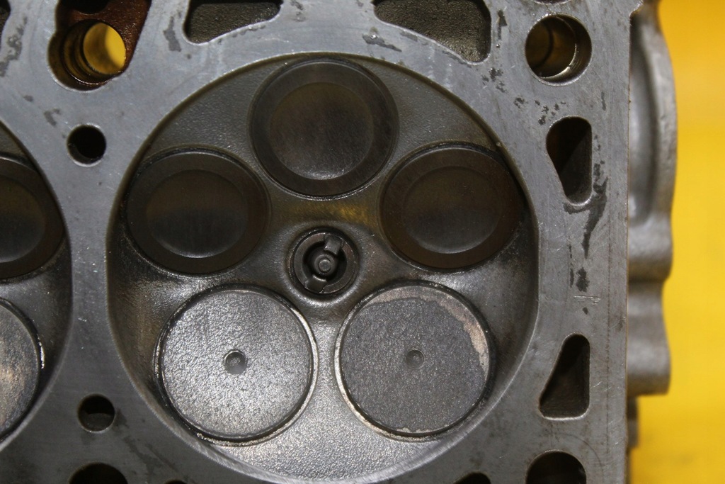 фото №13, Головка двигателя a6 c5 a8 d3 3.0 asn 06c103373f