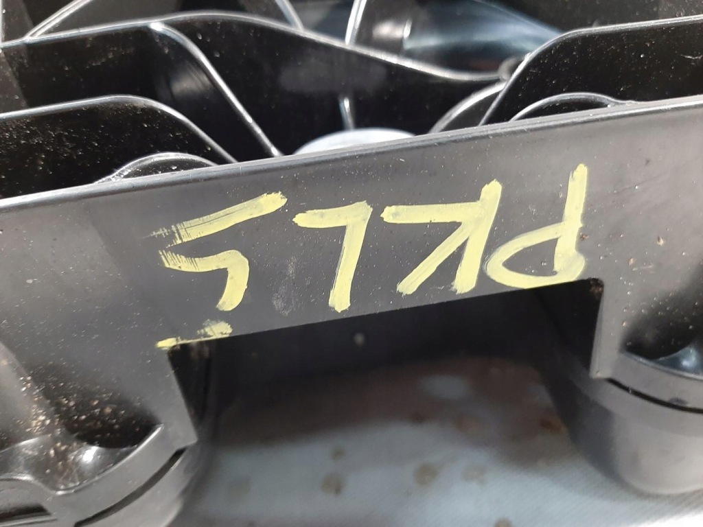 Vw crafter 2 man tge 2.0 tdi бак насос adblue 2n0131877t 2n0131877 Київ