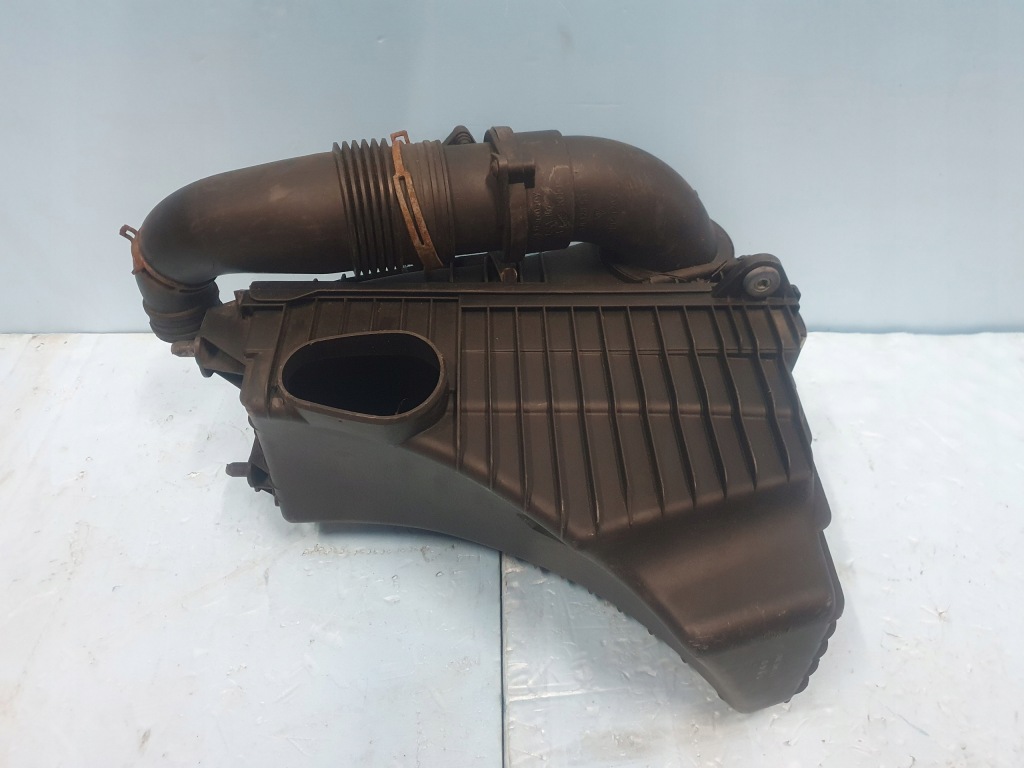 фото №4, Корпус фильтра воздуха vw touareg 7l0 5.0l