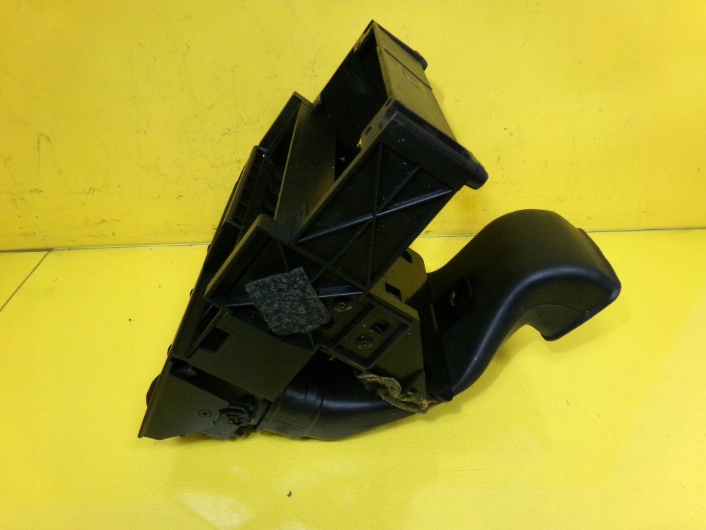 Рамка радіо ґрати обдув audi 80 b3 893857183 nr143 Київ