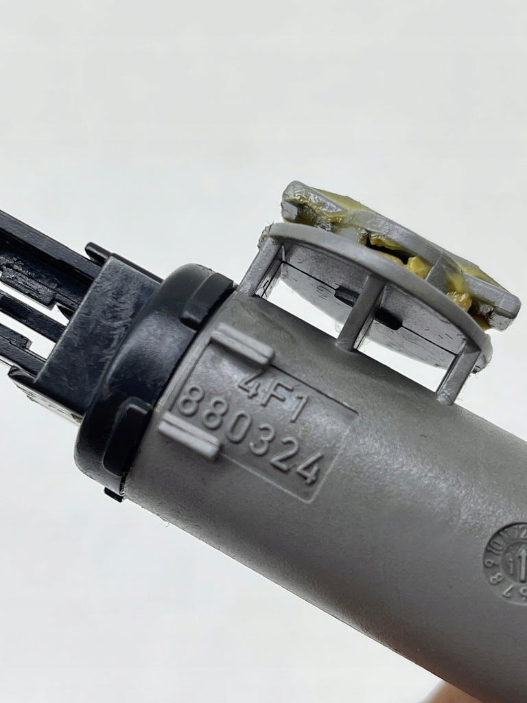 фото №9, Audi a6 c7 q7 4l привід бардачка пасажира