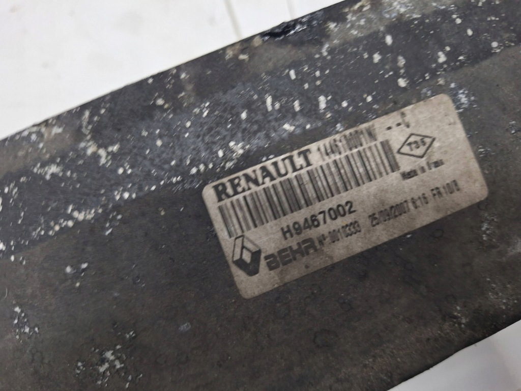 Renault laguna 3 3 07-11 2.0 dci 131 km радіатор інтеркулер h9467002 Недорого