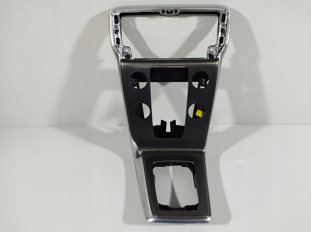 фото №1, Volvo v40 12- рамка панель радіо обдув