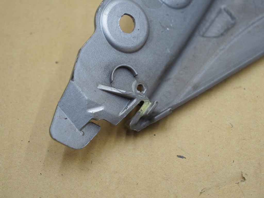 фото №10, Aygo ii 18-21 направляющая кронштейн кронштейн бампер перед