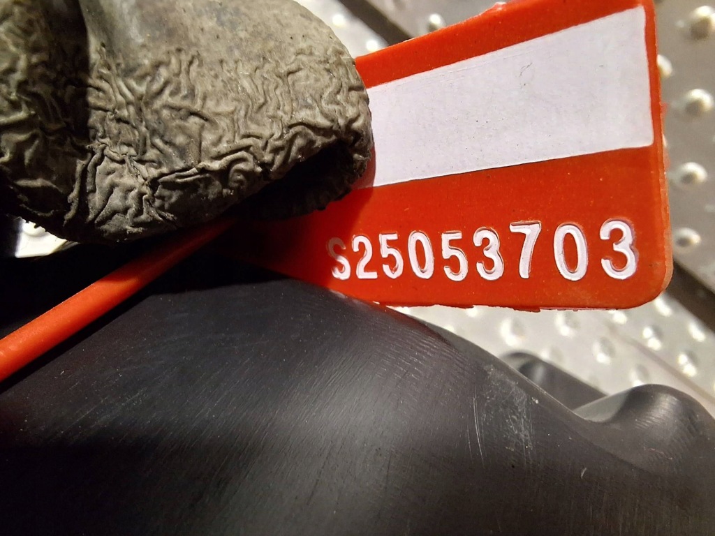 Купити Балка бампера задня nowa 850906235r dacia duster iii 2023-