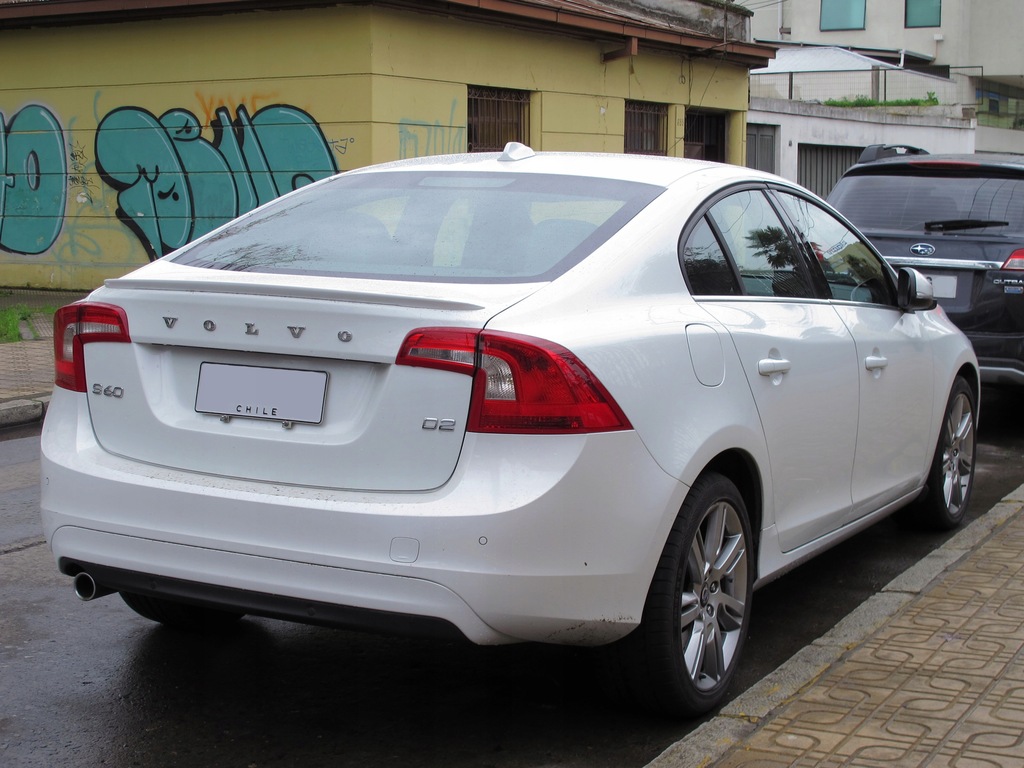 фото №8, Volvo s60 2010 спойлер r-design спойлер na кришка