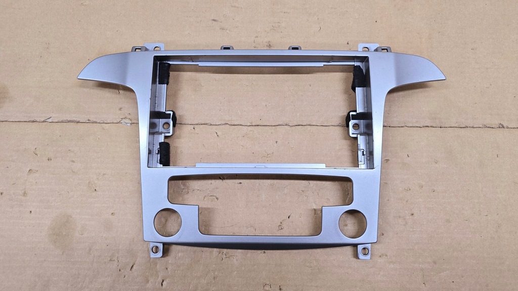 фото №1, Ford s-max mk1 galaxy mk3 2006 - 2015 rok рамка радіо консолі срібляста 2006r