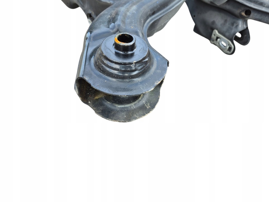 фото №8, Подрамник подвеска задняя mercedes w177 amg