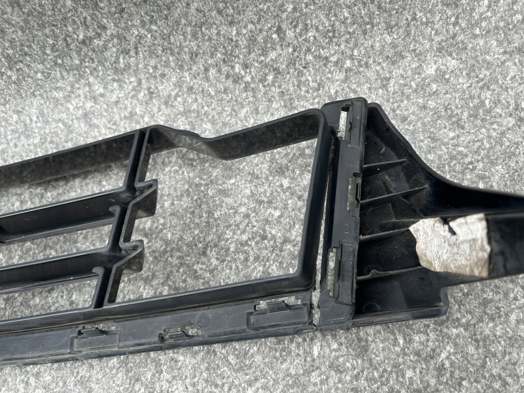 Решітка середня бампера перед передній bmw x3 g01 m набір рестайлінг  8081078 Зі Шроту