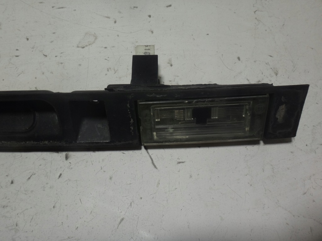 фото №5, Накладка ручка підсвітка кришки багажника x3 e83