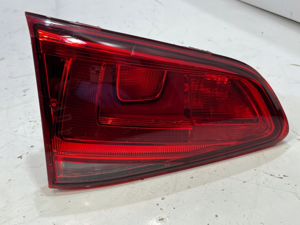 фото №1, Лампа левый задняя vw golf vii 5g0945093s