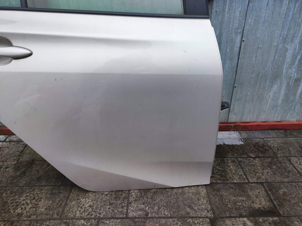 фото №10, Двері праве задня задні toyota prius iv - poznan