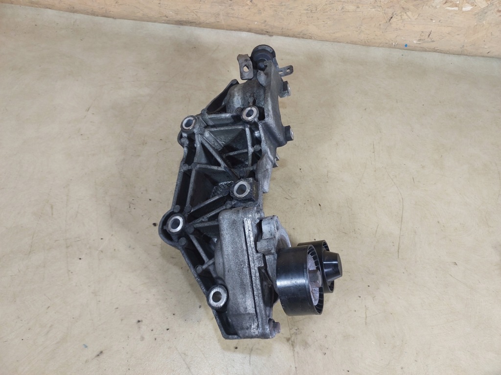 фото №6, Laguna iii 2.0 dci кронштейн кронштейн генератора