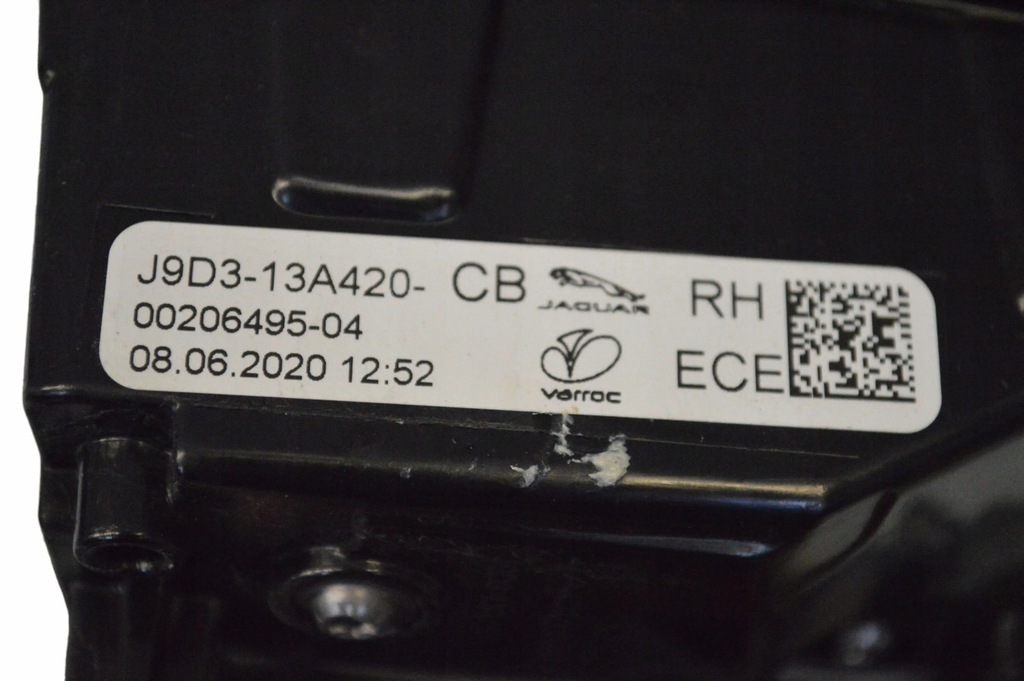 фото №6, Jaguar i-pace 2020 правая сторона лампы задний крышки багажника