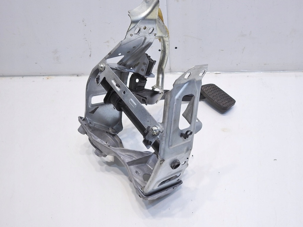 фото №11, Педаль гальма автоматична коробка передач saab 9-3 ii 1.9 tid 12779116