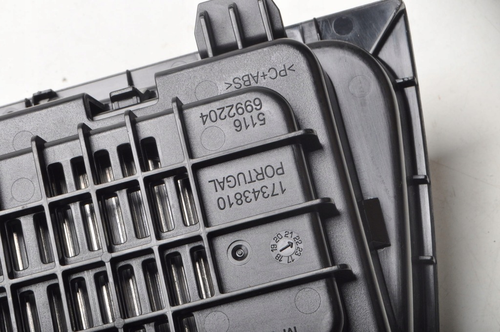 фото №7, Toyota supra mk5 зарядное устройство соединитель usb 23r 6992204